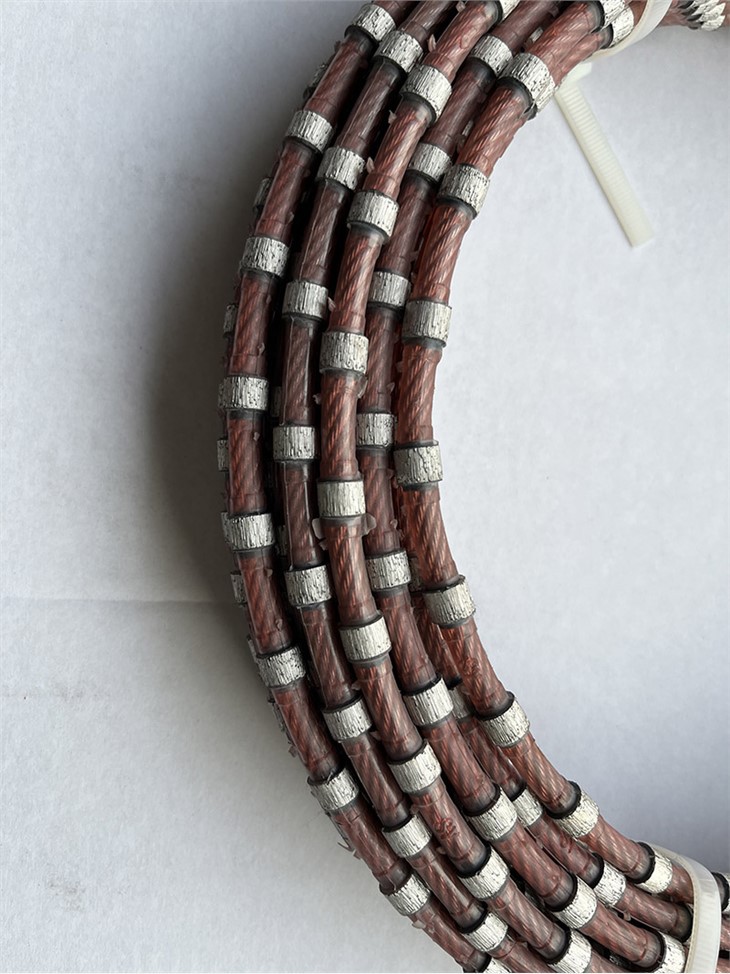 Flexible wire saw for stones
